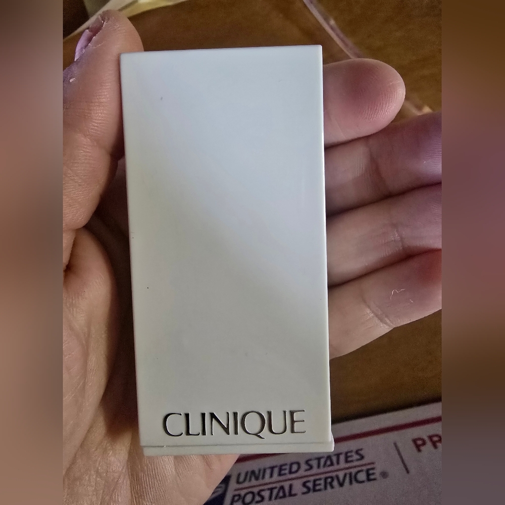 Clinique All About Shadow Duo Eyeshadow, 0.05 oz In Strawberry Fudge #14 - Picture 7 of 9